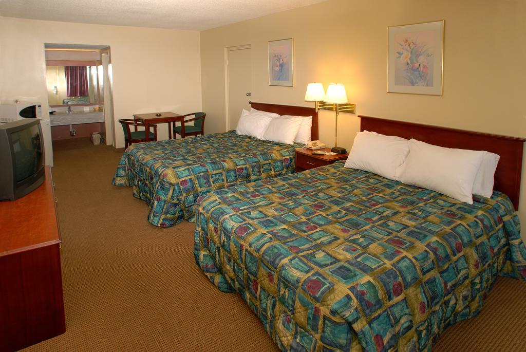 M Star Norfolk Virginia Beach Room photo